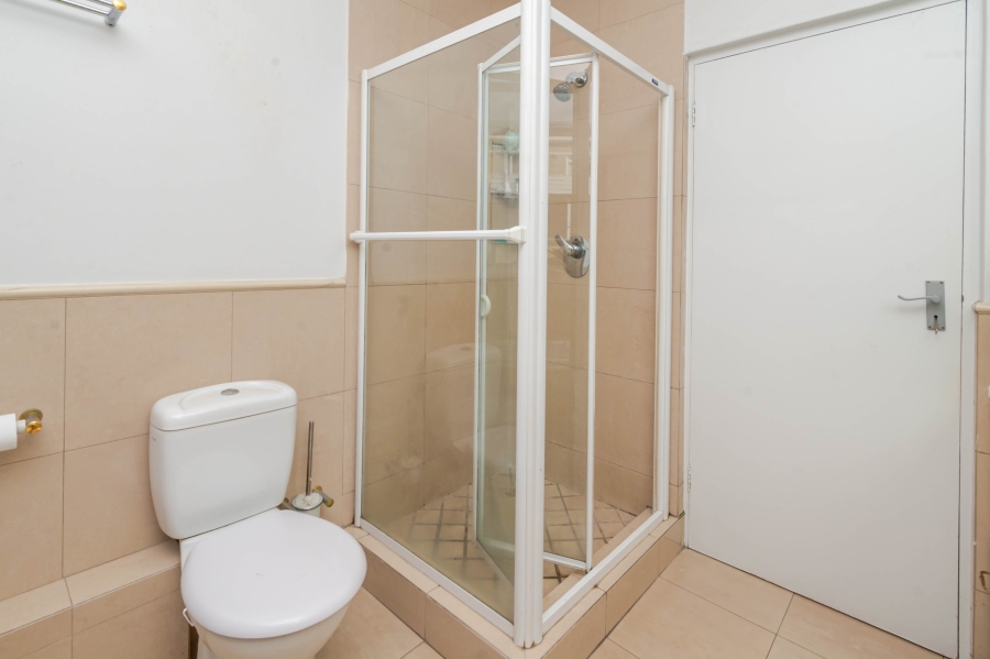 3 Bedroom Property for Sale in Sea Point Western Cape